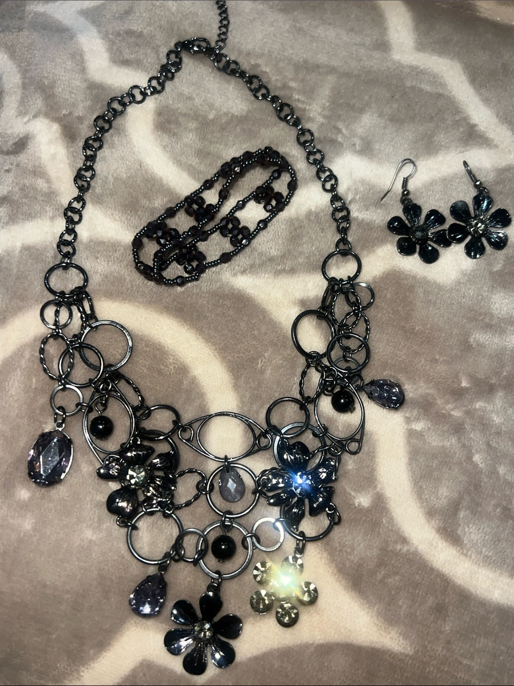 Y2K style Women's Black Floral Statement Necklace and Earrings Set